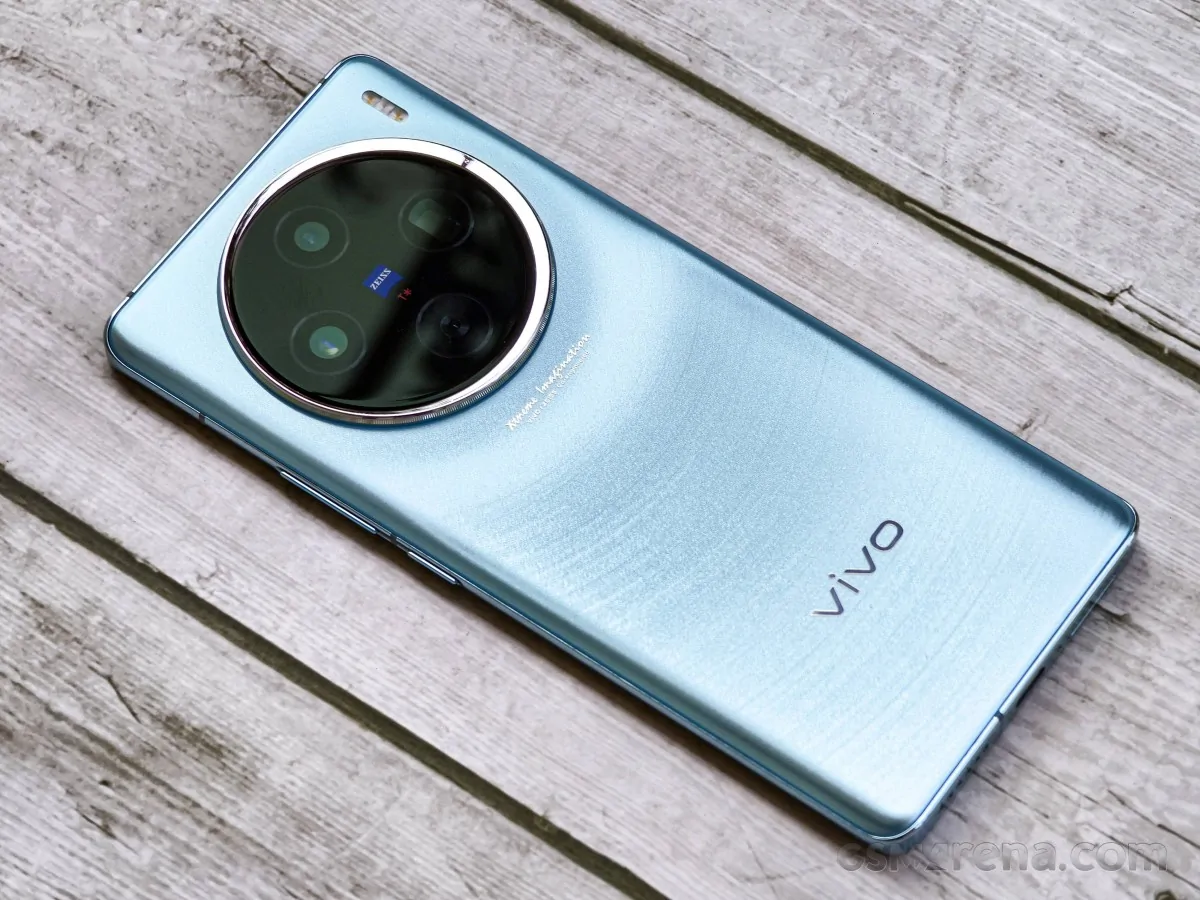 Vivo X200 Other Features