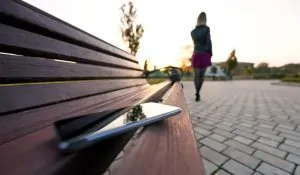 how to track an Android phone from an iPhone